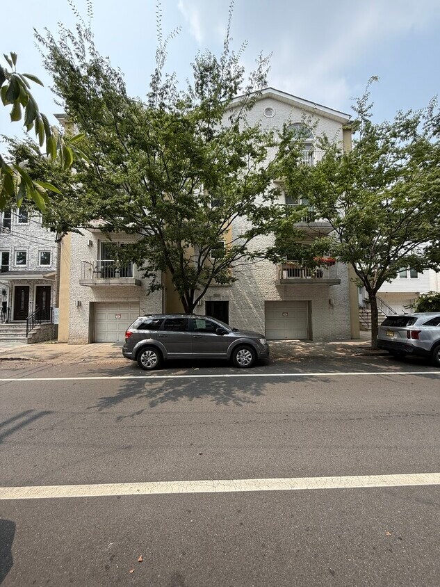 Foto principal - 101-103-103 Polk St