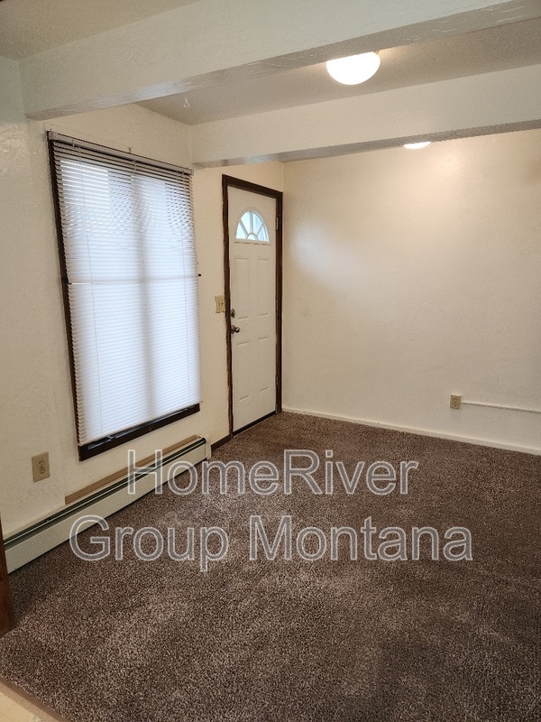 Foto del edificio - 724 Strand Ave