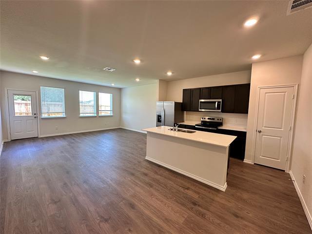 Foto del edificio - 634 White Ash Dr
