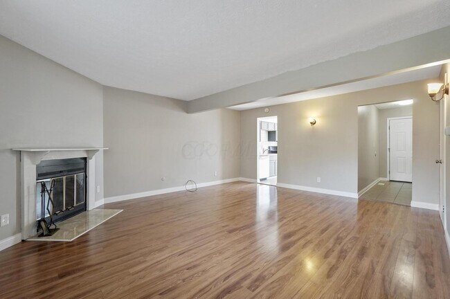 Foto del edificio - 384 W Powell Rd