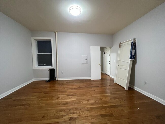 Foto del edificio - 5008 Palisade Ave