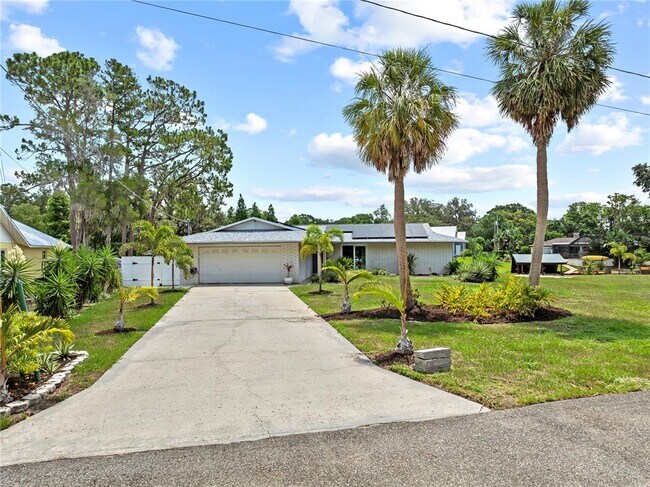 Building Photo - 17511 Canal Shores Dr