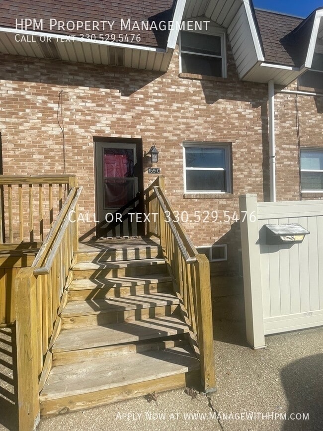 Building Photo - 159 W Overdale Dr