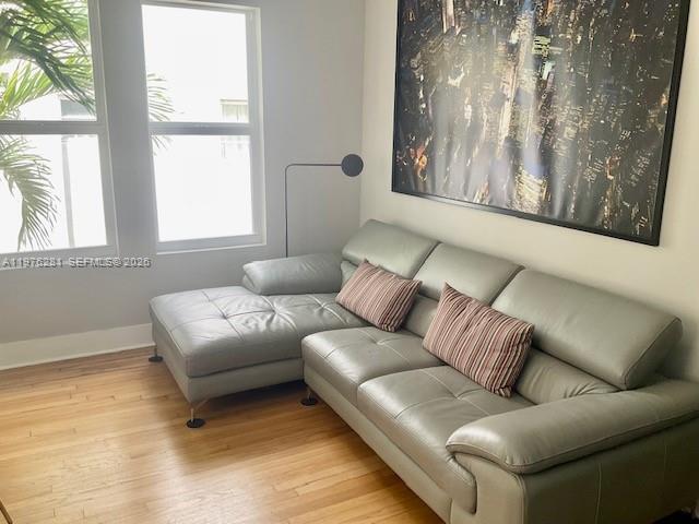 Building Photo - 126 Mendoza Ave