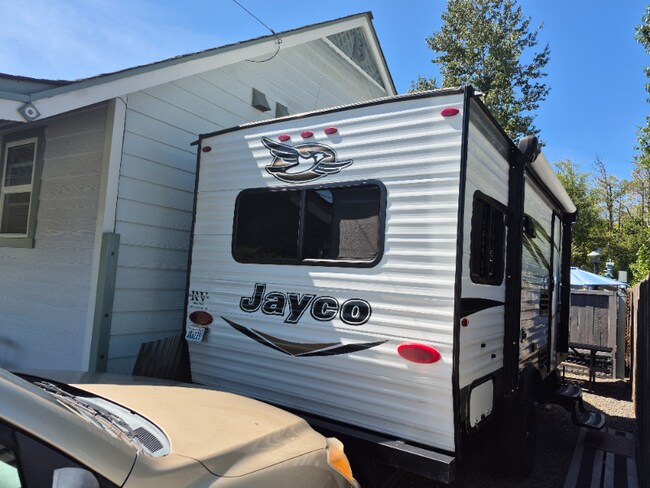 Foto del edificio - 7305 Jackson Rd