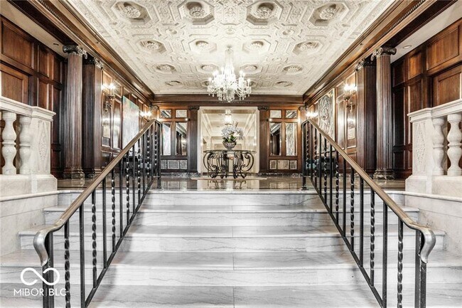 Foto del edificio - 350 N Meridian St
