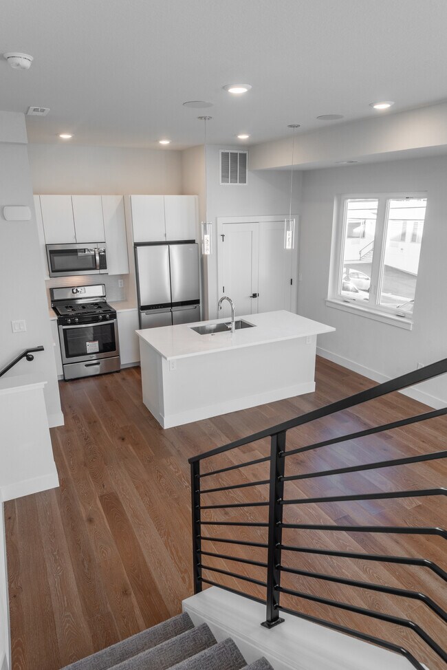 Kitchen & Island - 1236 Perry St