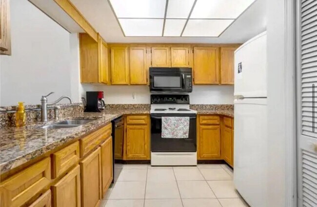 Foto del edificio - 4045 E Maryland Pl