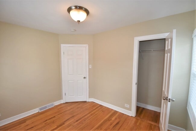 Building Photo - 9837 S 54th Ave