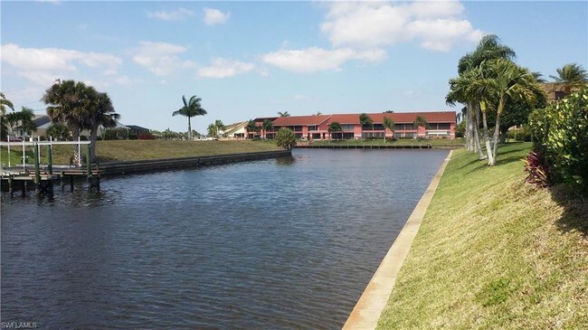 Foto del edificio - 1011 SE 38th Terrace