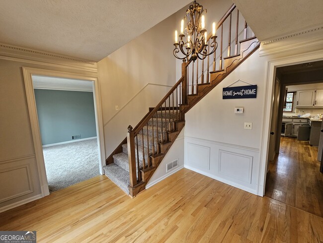 Building Photo - 5525 Wedgewood Ct SW
