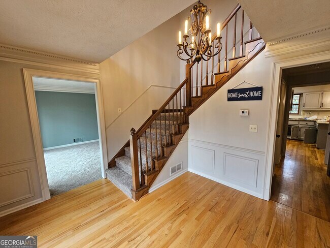 Foto del edificio - 5525 Wedgewood Ct SW