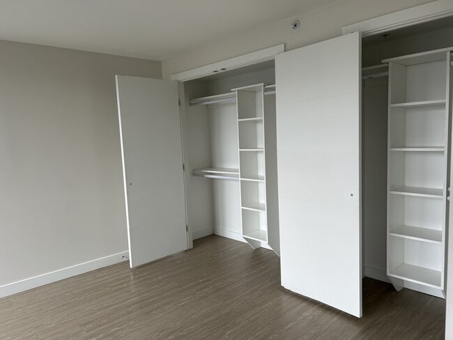 Building Photo - 5633-5633 Fenwick St