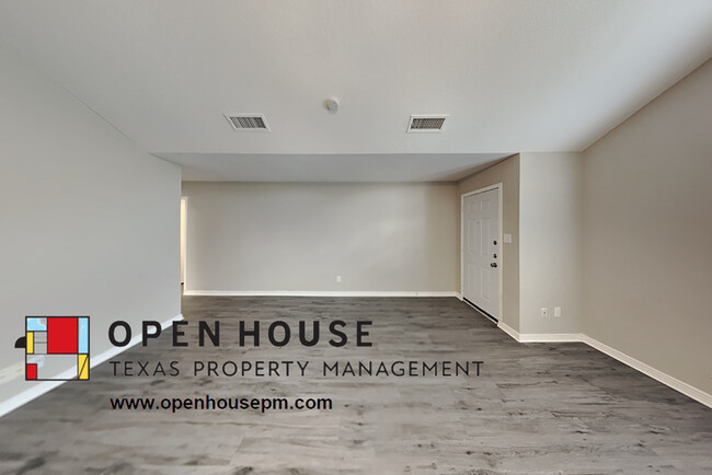 Building Photo - 6014 Twin Maple Dr, Arlington
