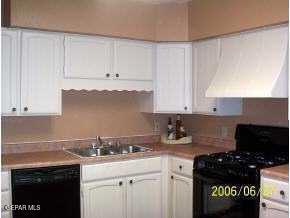 Building Photo - 810 Pueblo St