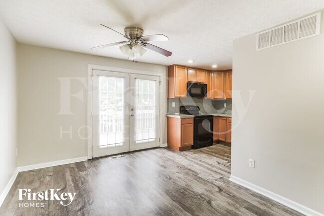 Foto del edificio - 3136 Dewbourne Dr