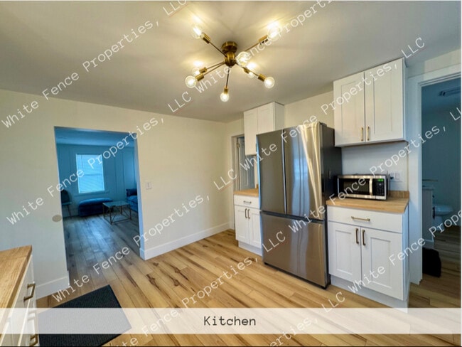 Building Photo - 247 Strong Ave