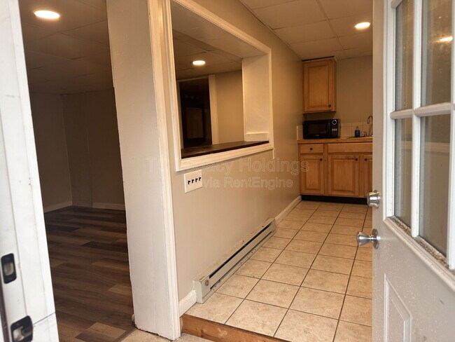 Foto del edificio - 388 Broaddus Ave