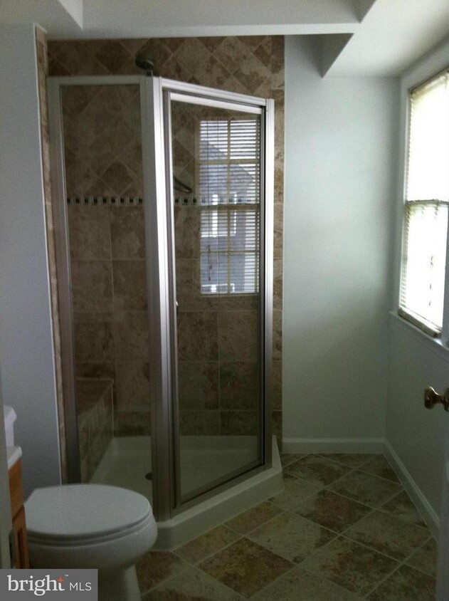 Primary Photo - 44032 Aberdeen Terrace