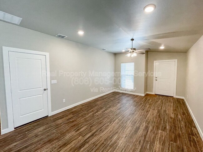 Foto del edificio - 2147 Kokomo Ave