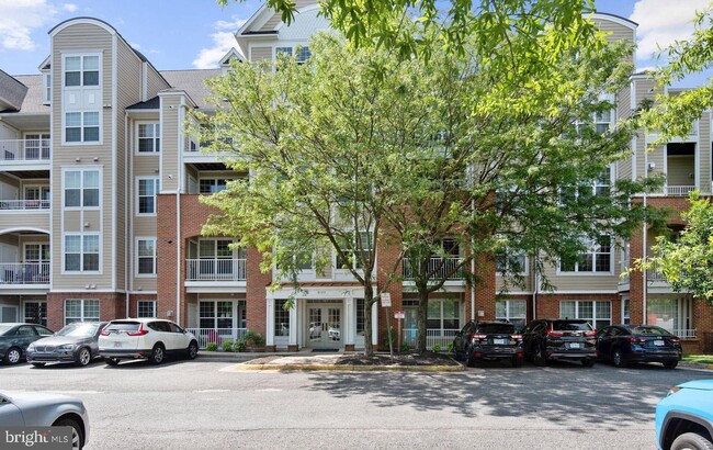 Building Photo - 8181 Carnegie Hall Ct