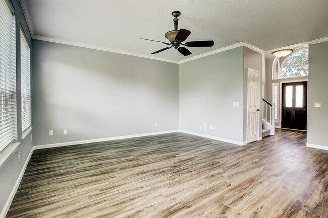 Building Photo - 6314 Townsgate Cir
