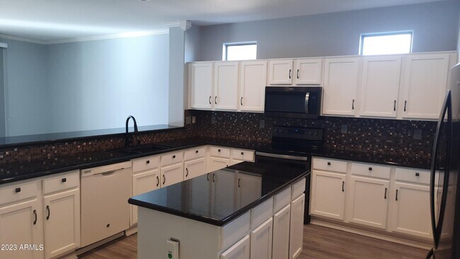 Building Photo - 19520 N Copper Canyon Ct