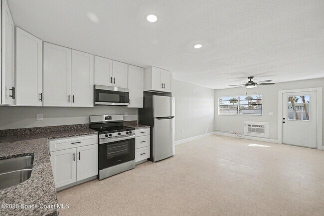 Building Photo - 2700 S Hwy A1A