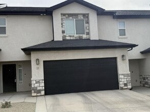 Building Photo - 668 E Fiddlers Canyon Rd