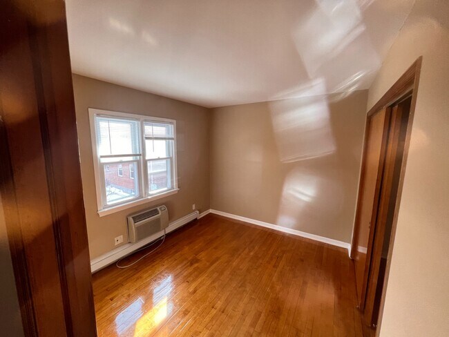 Foto del edificio - 507 Neckar Ave