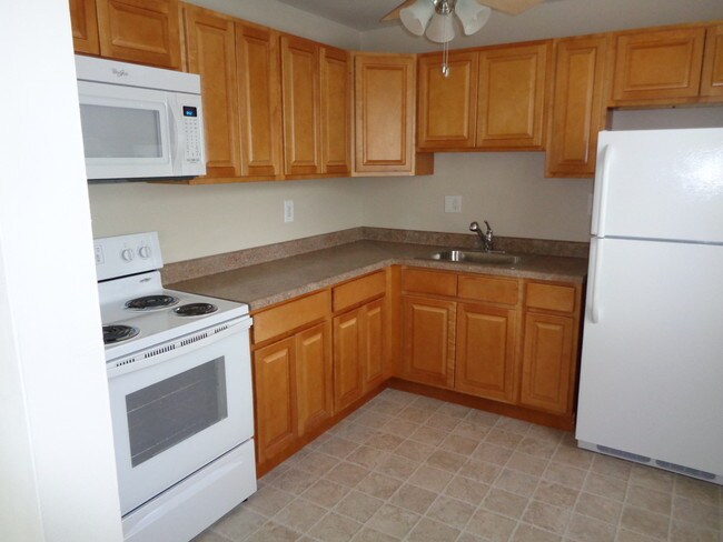 Laura Lane Apartments Norristown Pa 1 Bedroom Kitchen Laura Lane Apartments