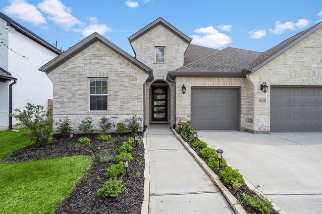 Building Photo - 10022 Serenity Grv Dr