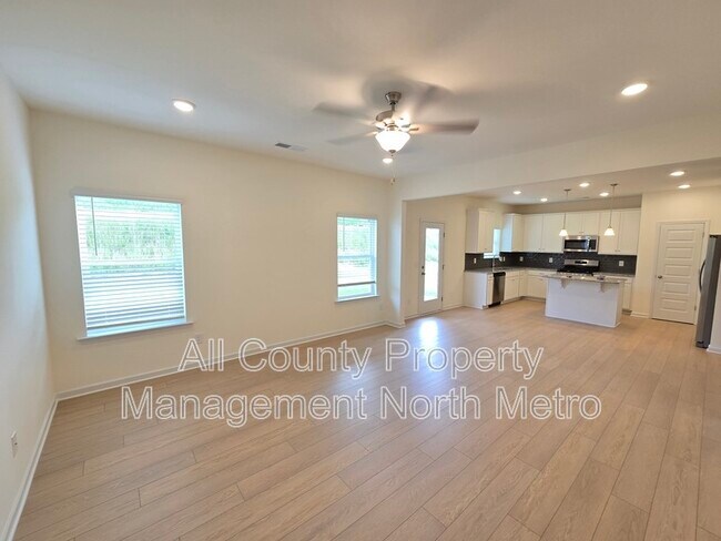 Foto del edificio - 142 Hadley Wy