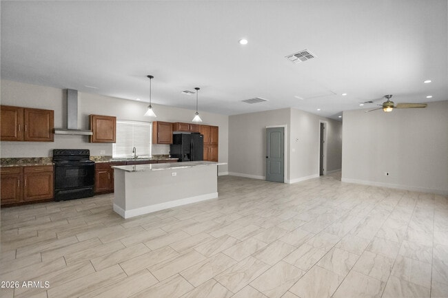 Foto del edificio - 7631 N 59th Ln