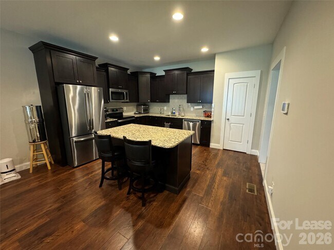 Foto del edificio - 3595 Still Knoll Ln