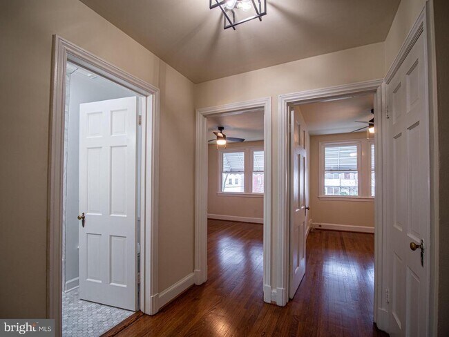 Foto del edificio - 4106 10th St NE
