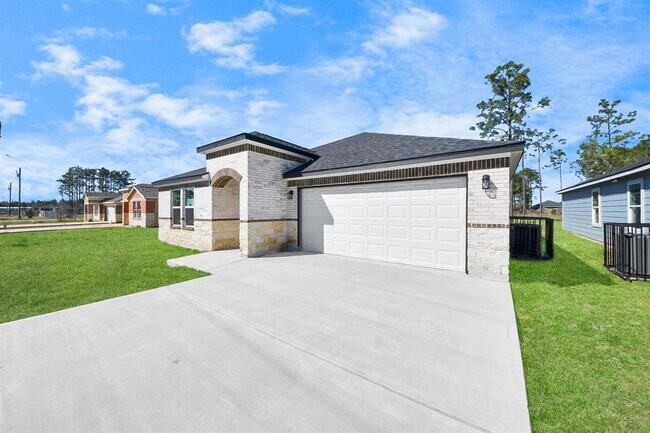 Building Photo - 168 Road 5126 Rd