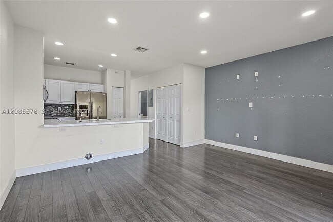 Building Photo - 5779 NW 116th Ave