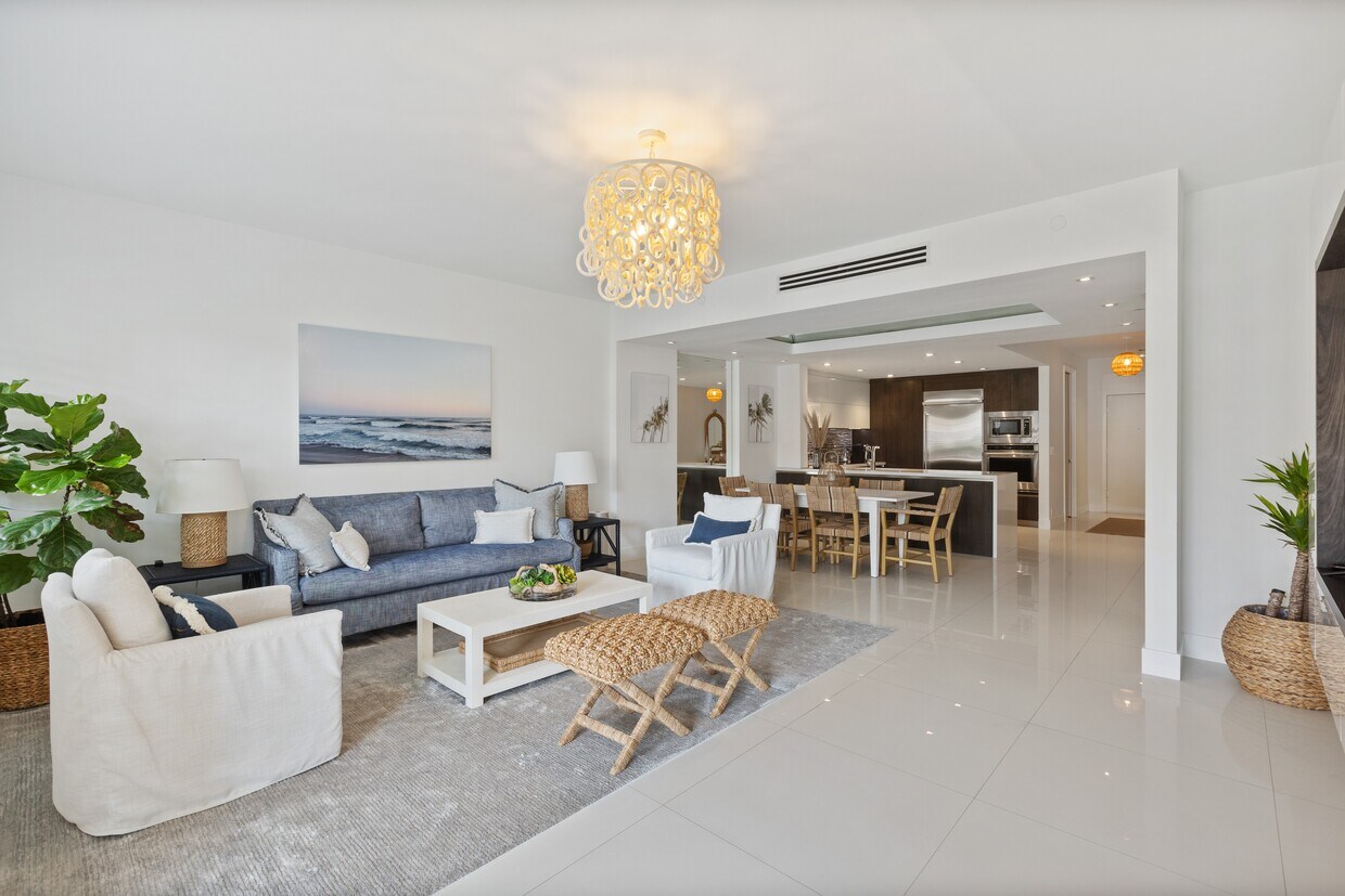 Foto principal - 19113 Fisher Island Dr