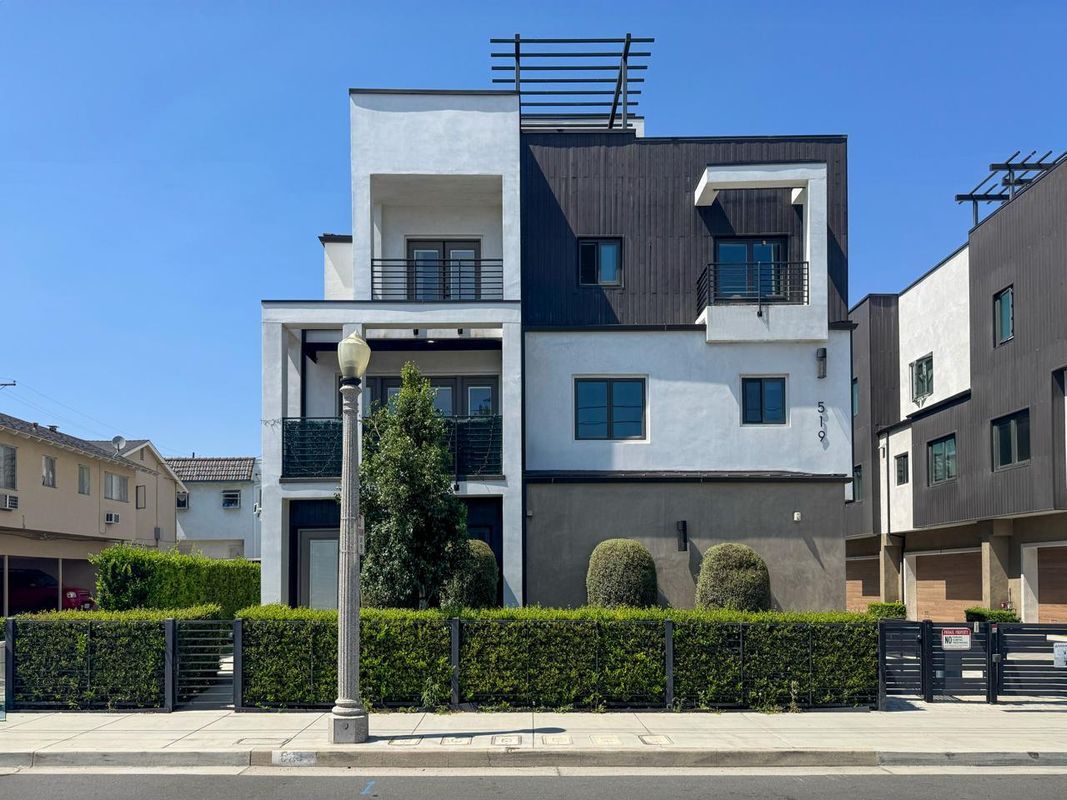 Foto principal - 519 W Newby Ave