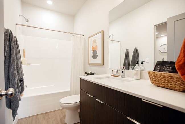Foto del edificio - Banner Hill Townhomes