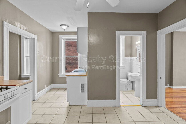 Building Photo - 4109 Hartford St