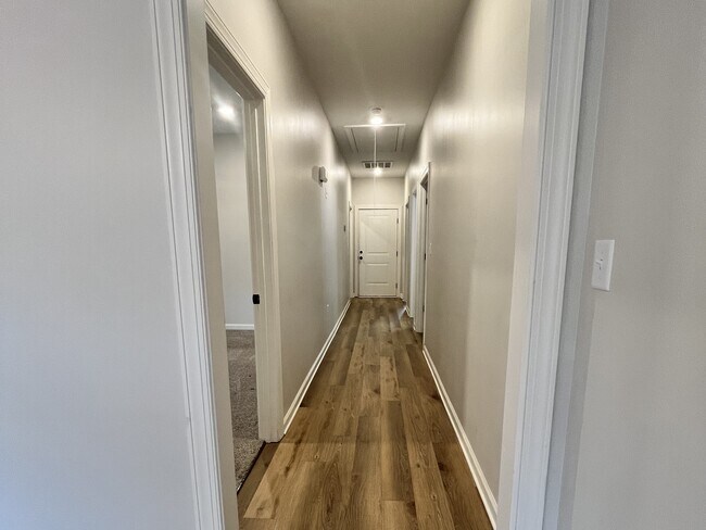 Building Photo - 216 Morningside Dr