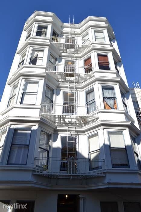 Primary Photo - 1739 Pine St