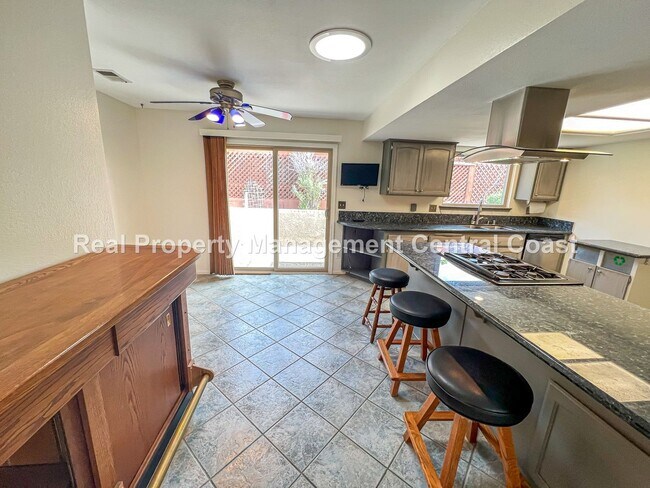 Foto del edificio - LEASE PENDING - Spacious Home in Nipomo - ...