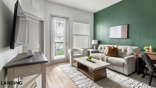 Building Photo - 7311 Baymeadows Way