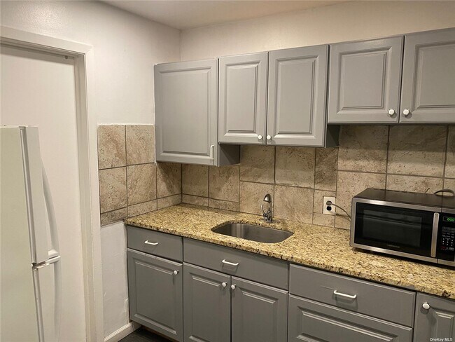 Foto del edificio - 204 Bayside Ave