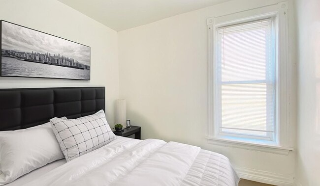 Building Photo - 6712 S Wabash Ave