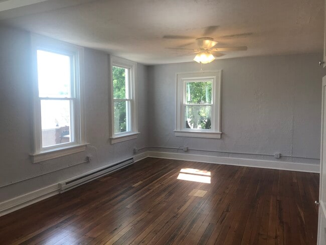 Building Photo - 4181 Hamilton Ave