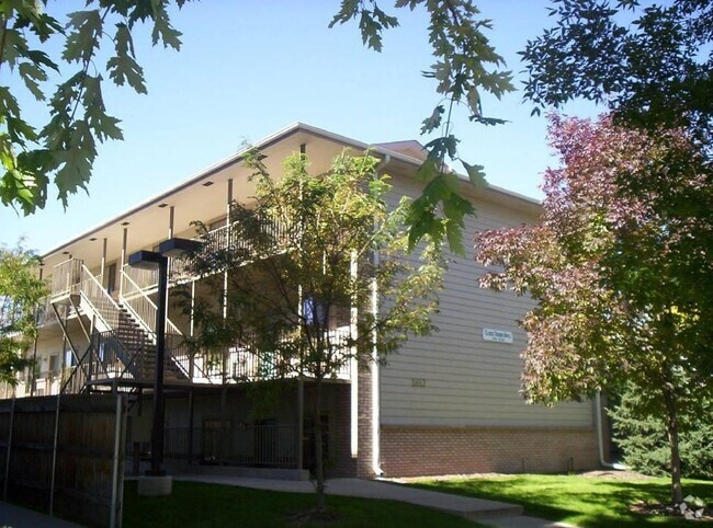 Building Photo - Clock Tower Apartments